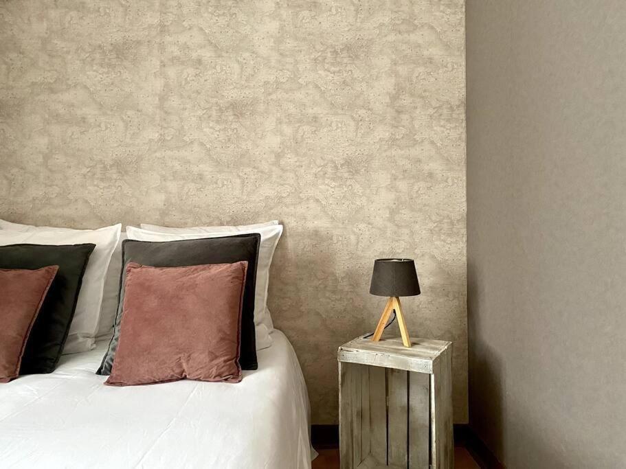 Logis Du Parc By Melrose Apartment Байо Екстериор снимка