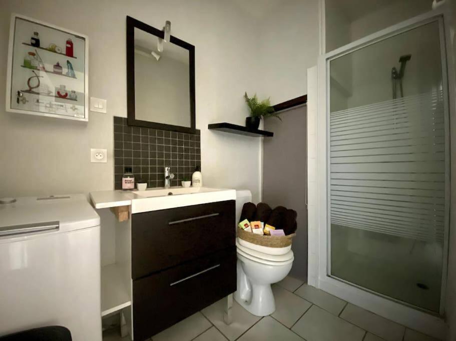 Logis Du Parc By Melrose Apartment Байо Екстериор снимка